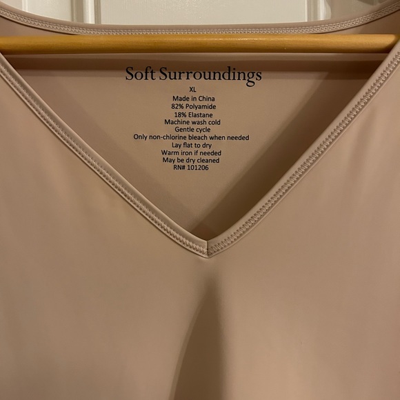 Soft Surroundings Essential Short Sleeve Beige Layering Tee XL - Picture 3 of 4